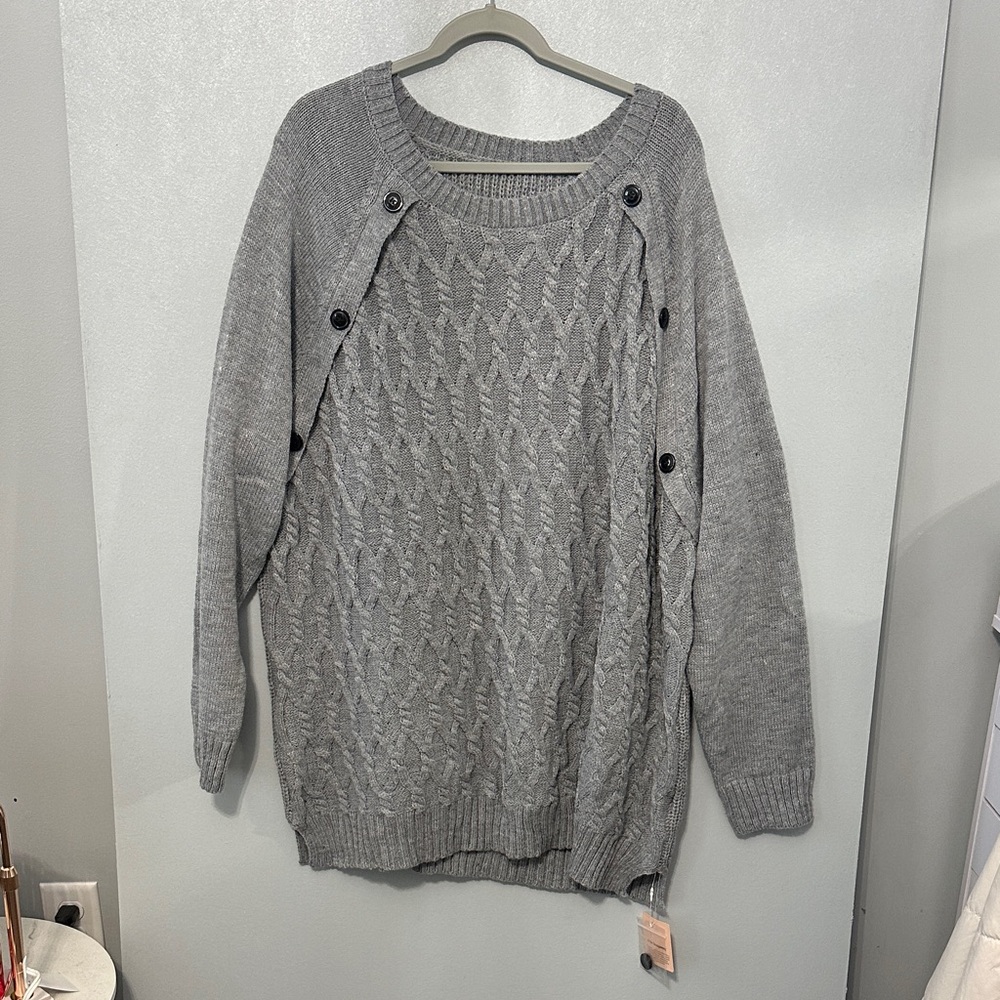 BloomChic Gray Button-Detail Knit‎ Sweater - Picture 2 of 5